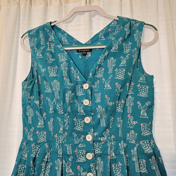 Emily and Fin turquoise cactus sleeveless button down dress with pockets (M) - Picture 3 of 9